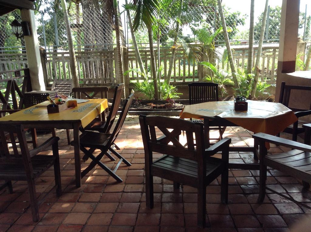 Thakhek Travel Lodge Exterior photo