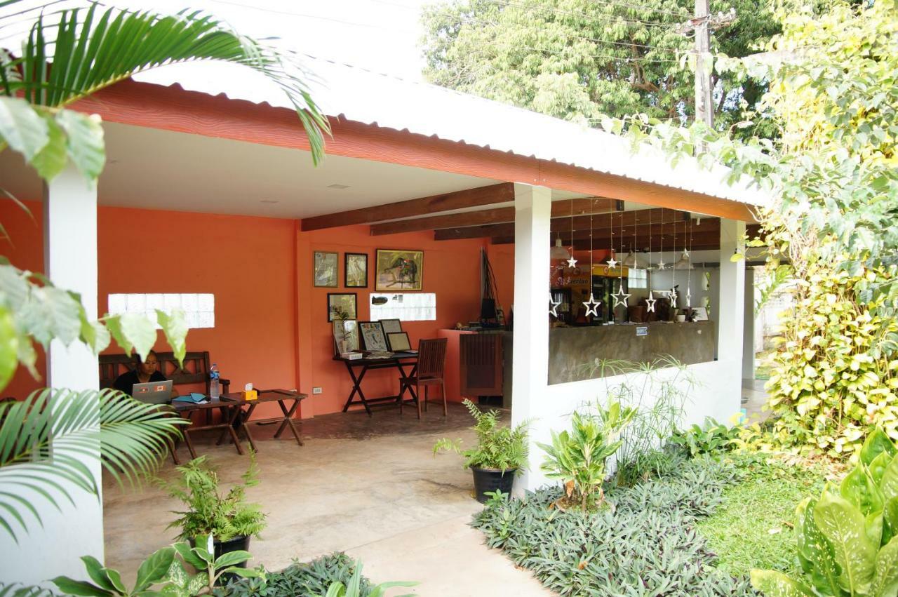 Thakhek Travel Lodge Exterior photo